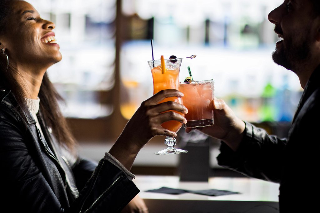 Spots to Sip an Old-Fashioned Spots to Sip an Old-Fashioned
