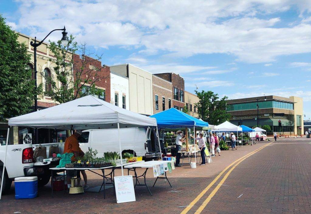 Fun Things To Do Outside Beloit Farmers Market