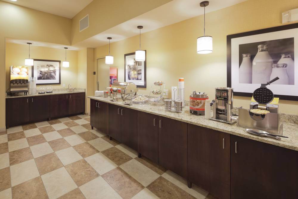 Linda & Jerry's Visit Hampton Inn in Beloit
