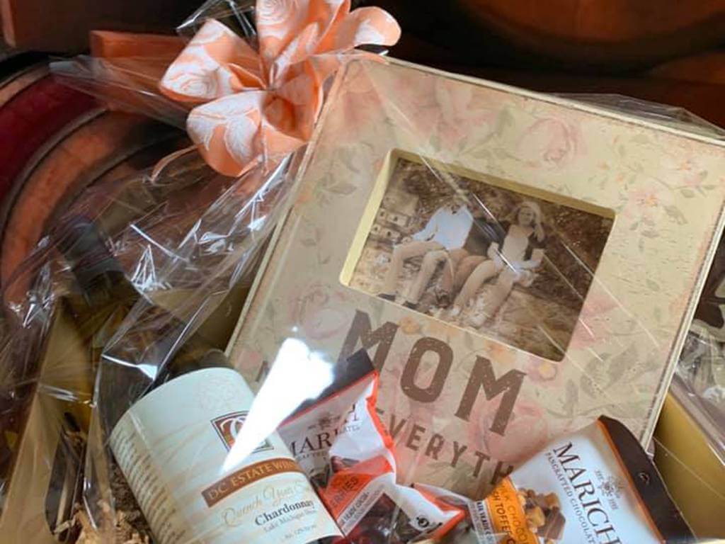 How to Celebrate Mother's Day in the Beloit Area Mother's Day Gifts from DC Estate Winery