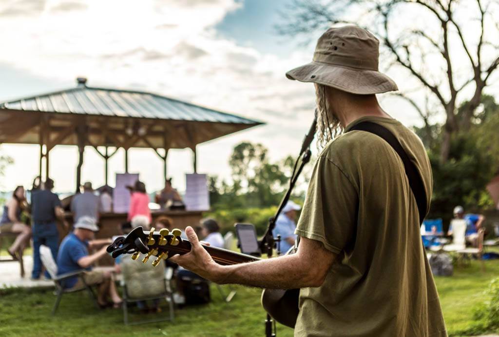 Pizza Farm June-September entertainment at double b farm