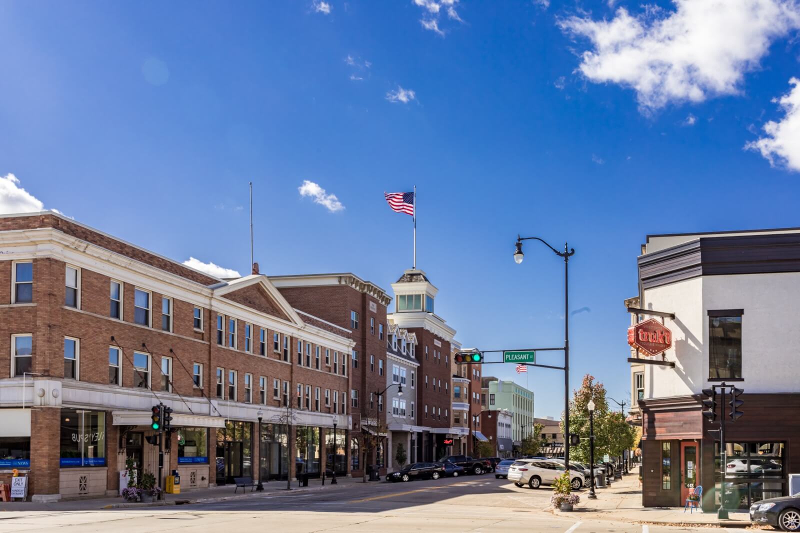 Getting Around Downtown Beloit-Effortlessly Find a Taxi or Uber in Beloit WI