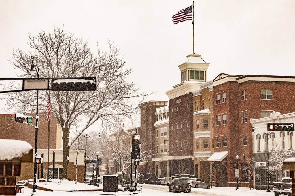 Romantic Getaway in Beloit downtown beloit in winter